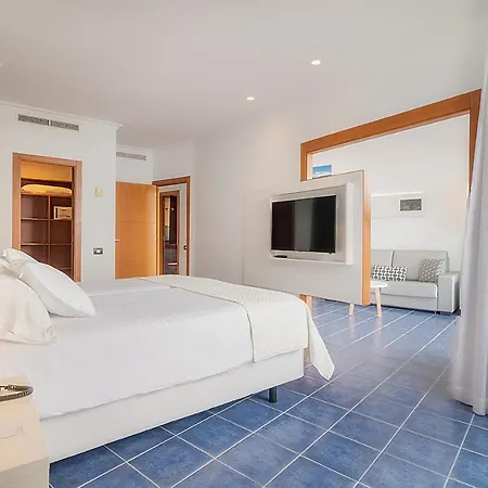 The Mirador Papagayo 4*